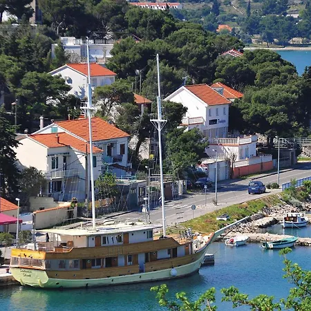 Luxurious In * Betina (Sibenik-Knin)
