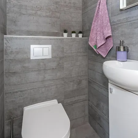 Vakantiehuis Luxurious In *