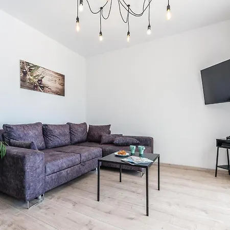 Vakantiehuis Luxurious In *
