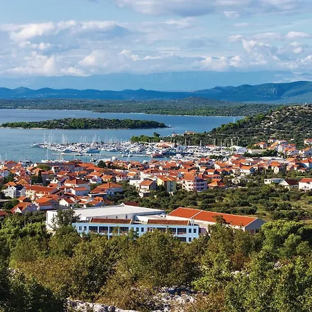 Vikendica Gorgeous In Betina (Sibenik-Knin)