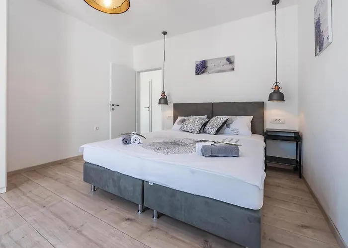 Сasa de vacaciones Gorgeous In Betina (Sibenik-Knin)